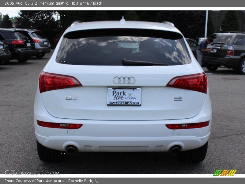 Ibis White / Black 2009 Audi Q5 3.2 Premium quattro