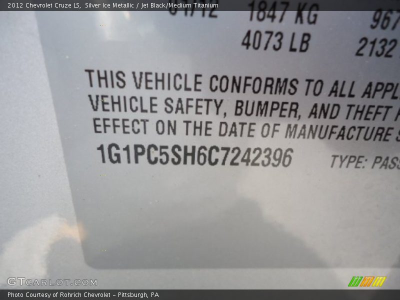 Silver Ice Metallic / Jet Black/Medium Titanium 2012 Chevrolet Cruze LS