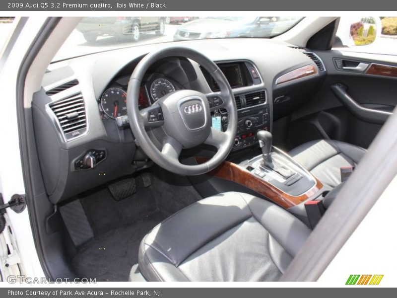 Ibis White / Black 2009 Audi Q5 3.2 Premium quattro