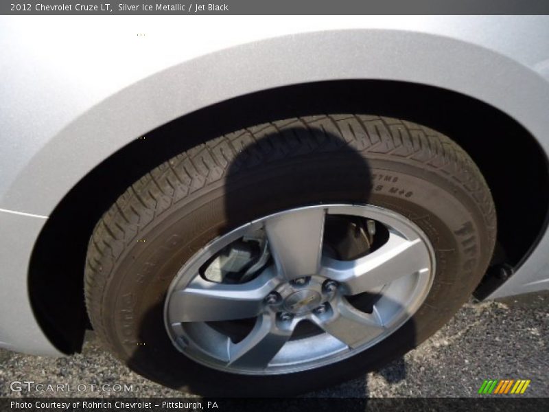 Silver Ice Metallic / Jet Black 2012 Chevrolet Cruze LT
