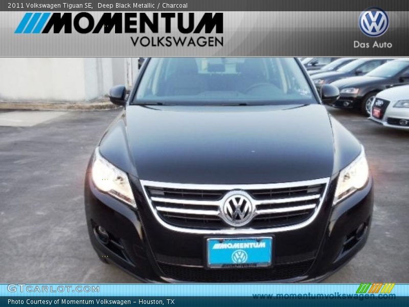 Deep Black Metallic / Charcoal 2011 Volkswagen Tiguan SE