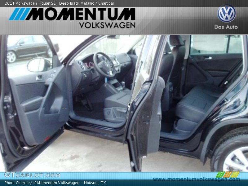 Deep Black Metallic / Charcoal 2011 Volkswagen Tiguan SE