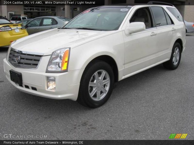 White Diamond Pearl / Light Neutral 2004 Cadillac SRX V6 AWD