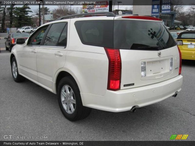 White Diamond Pearl / Light Neutral 2004 Cadillac SRX V6 AWD