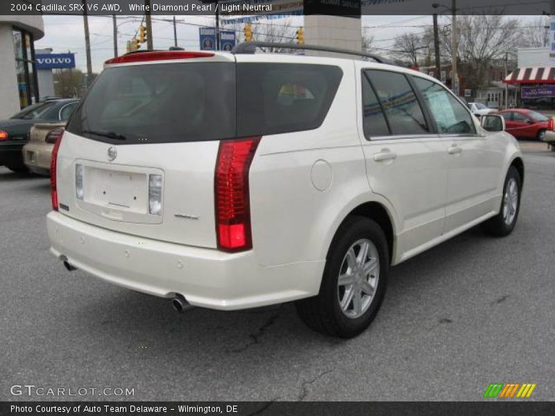White Diamond Pearl / Light Neutral 2004 Cadillac SRX V6 AWD