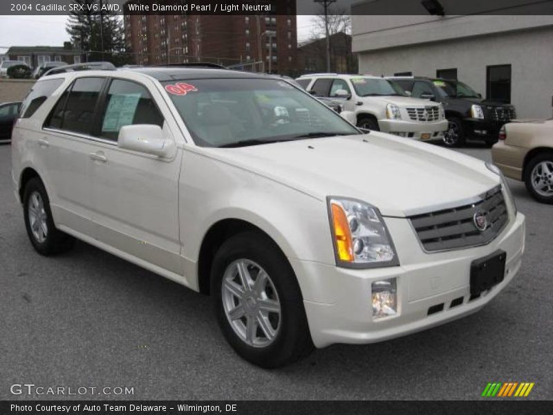 White Diamond Pearl / Light Neutral 2004 Cadillac SRX V6 AWD