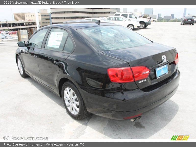 Black / Titan Black 2012 Volkswagen Jetta SE Sedan