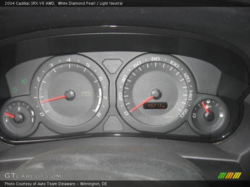 White Diamond Pearl / Light Neutral 2004 Cadillac SRX V6 AWD