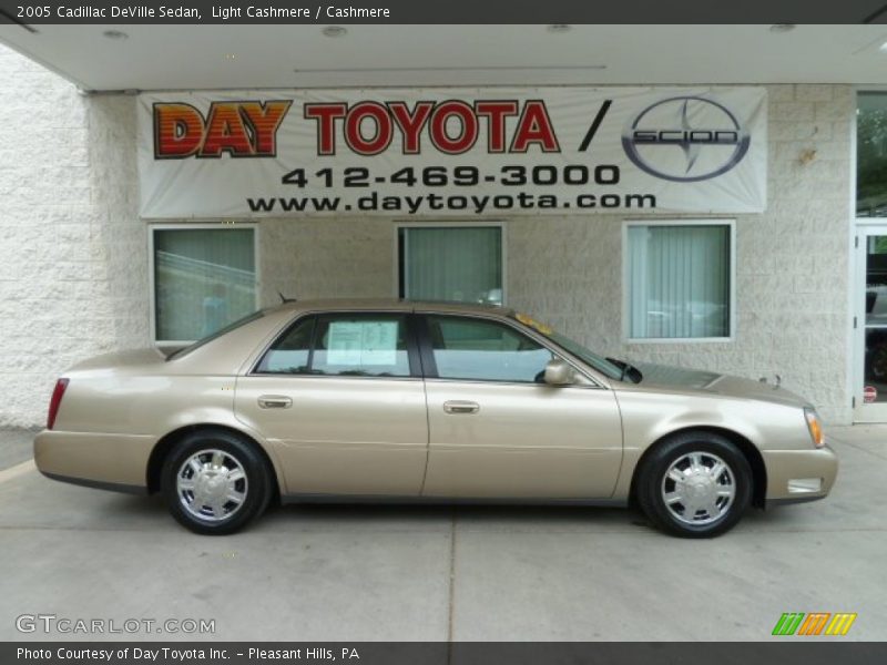 Light Cashmere / Cashmere 2005 Cadillac DeVille Sedan