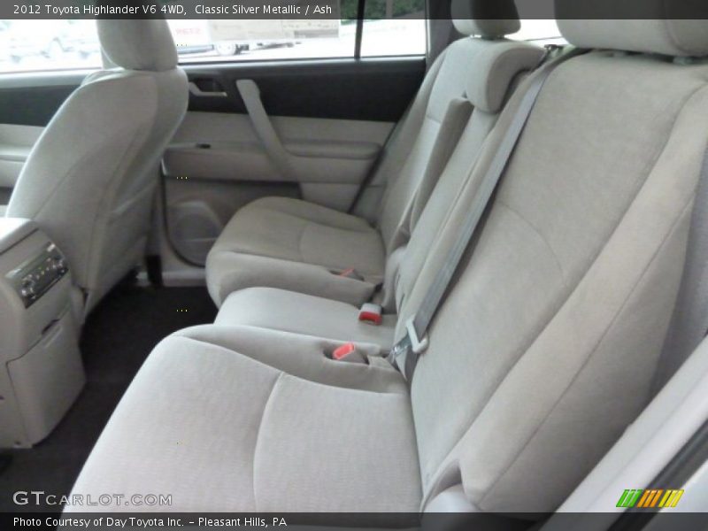 Classic Silver Metallic / Ash 2012 Toyota Highlander V6 4WD