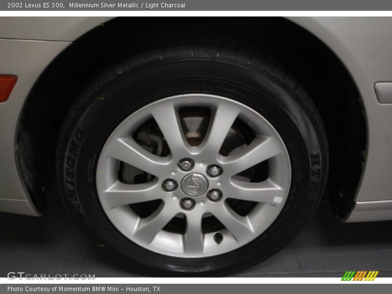 Millennium Silver Metallic / Light Charcoal 2002 Lexus ES 300