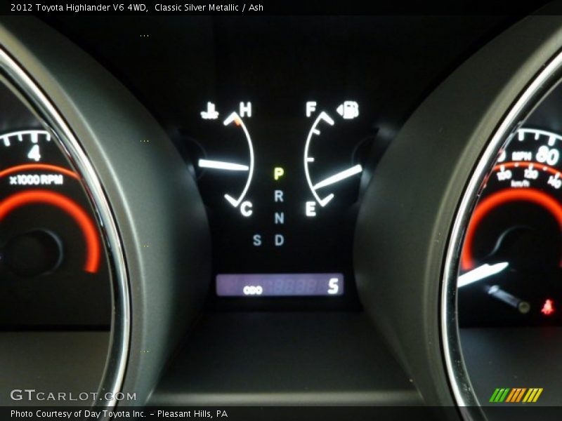 Classic Silver Metallic / Ash 2012 Toyota Highlander V6 4WD