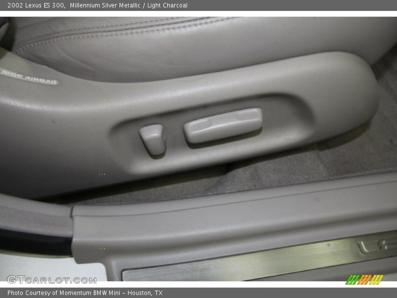 Millennium Silver Metallic / Light Charcoal 2002 Lexus ES 300