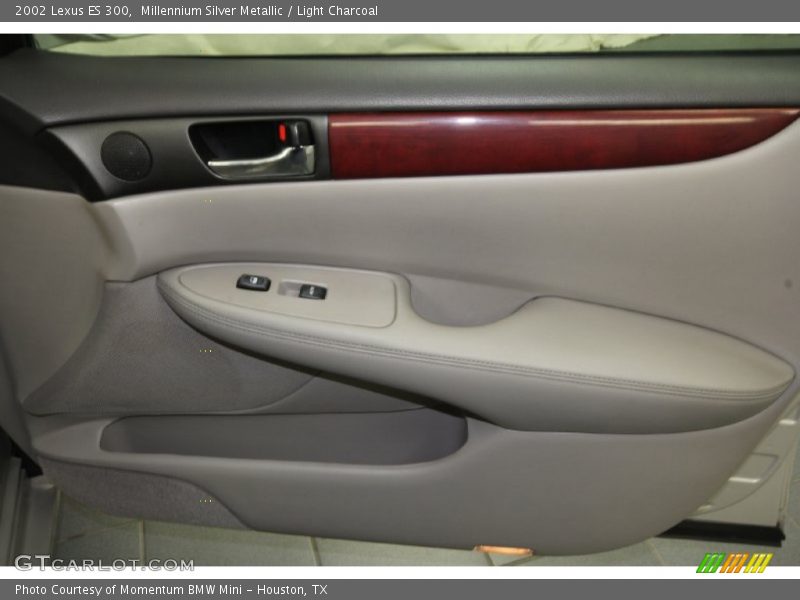 Millennium Silver Metallic / Light Charcoal 2002 Lexus ES 300