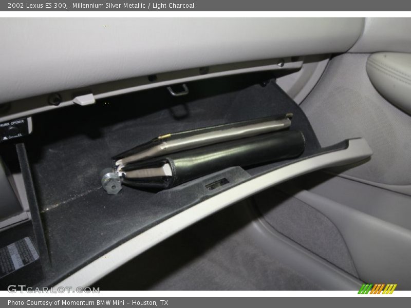 Millennium Silver Metallic / Light Charcoal 2002 Lexus ES 300