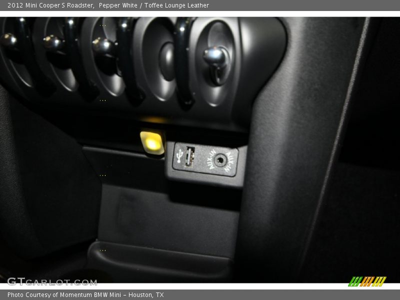 Pepper White / Toffee Lounge Leather 2012 Mini Cooper S Roadster