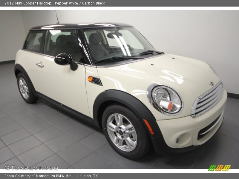 Pepper White / Carbon Black 2012 Mini Cooper Hardtop