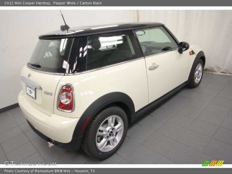 Pepper White / Carbon Black 2012 Mini Cooper Hardtop