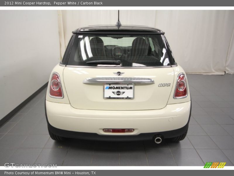 Pepper White / Carbon Black 2012 Mini Cooper Hardtop