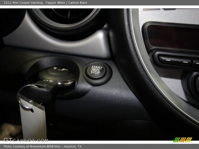 Pepper White / Carbon Black 2012 Mini Cooper Hardtop