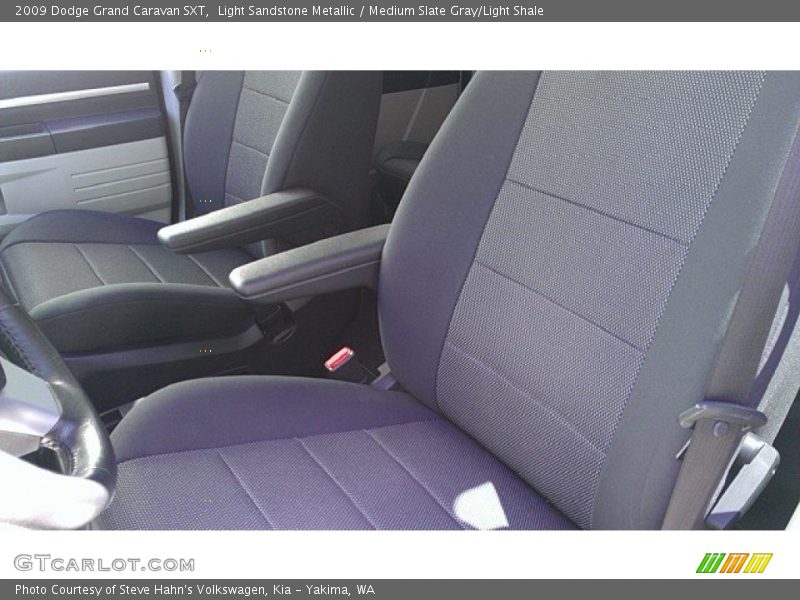 Light Sandstone Metallic / Medium Slate Gray/Light Shale 2009 Dodge Grand Caravan SXT