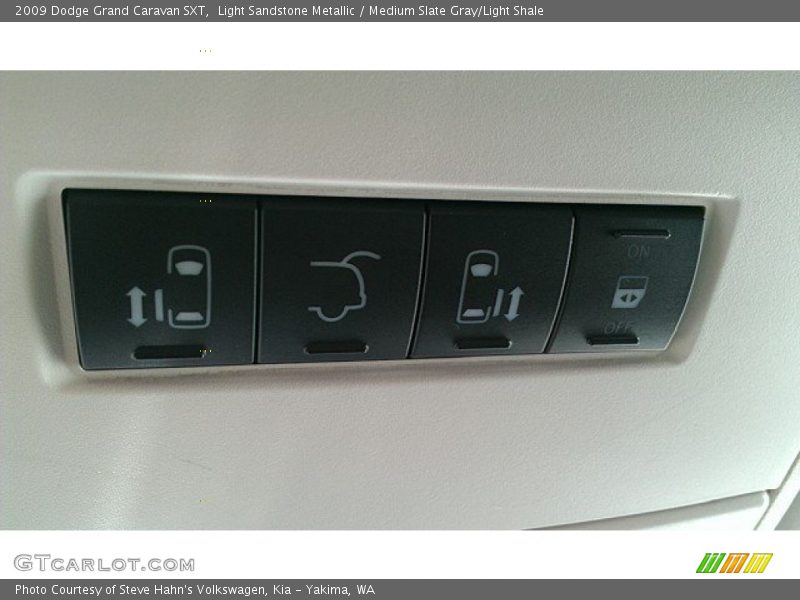Light Sandstone Metallic / Medium Slate Gray/Light Shale 2009 Dodge Grand Caravan SXT