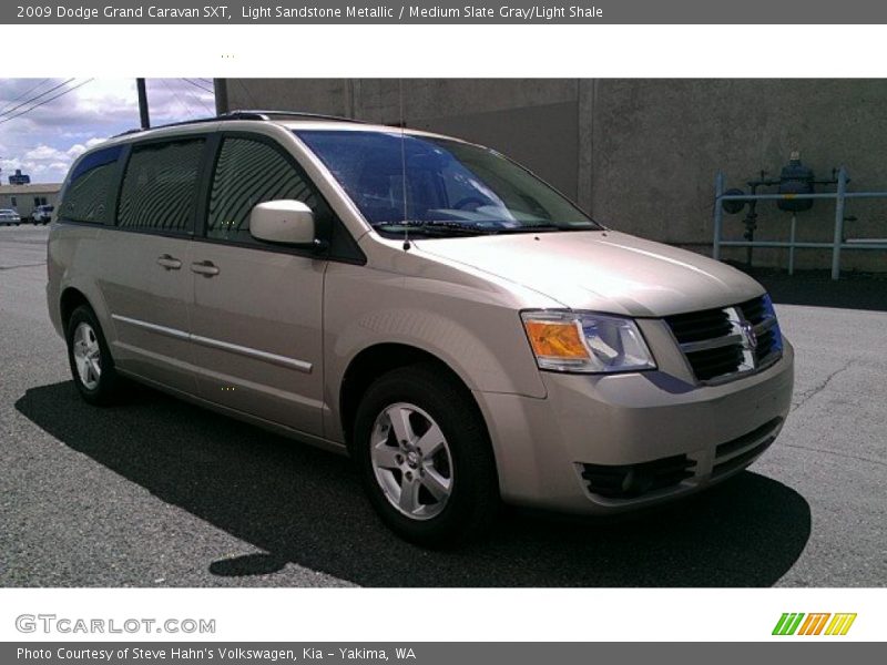 Light Sandstone Metallic / Medium Slate Gray/Light Shale 2009 Dodge Grand Caravan SXT