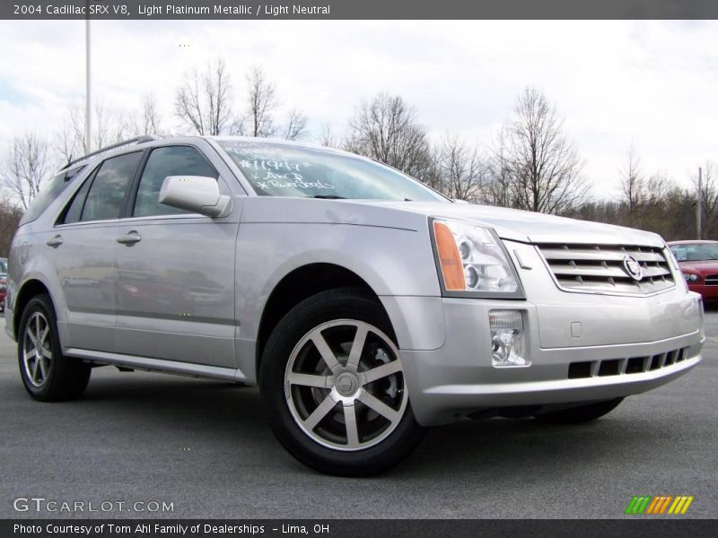Light Platinum Metallic / Light Neutral 2004 Cadillac SRX V8