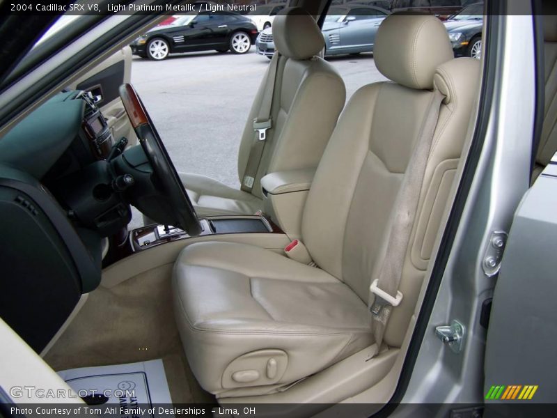 Light Platinum Metallic / Light Neutral 2004 Cadillac SRX V8