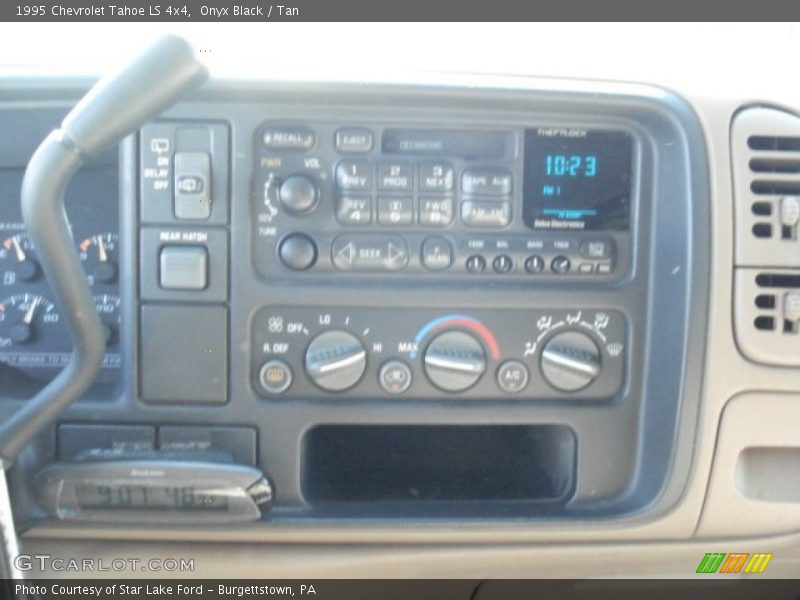 Controls of 1995 Tahoe LS 4x4