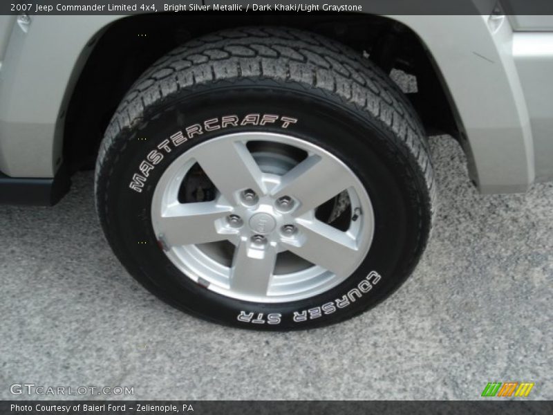 Bright Silver Metallic / Dark Khaki/Light Graystone 2007 Jeep Commander Limited 4x4