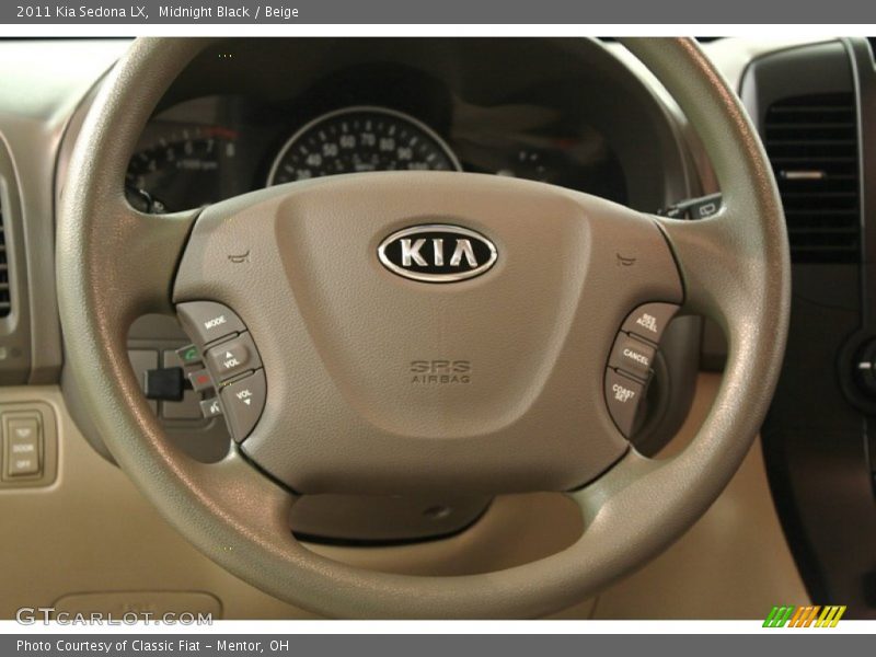 Midnight Black / Beige 2011 Kia Sedona LX