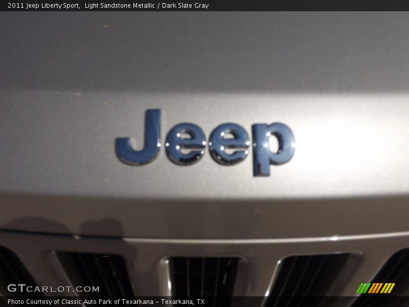 Light Sandstone Metallic / Dark Slate Gray 2011 Jeep Liberty Sport