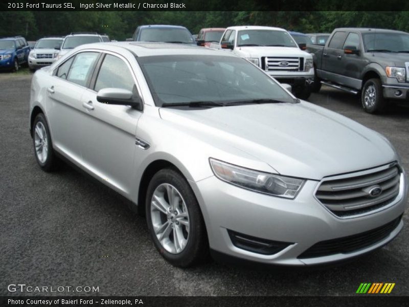 Ingot Silver Metallic / Charcoal Black 2013 Ford Taurus SEL