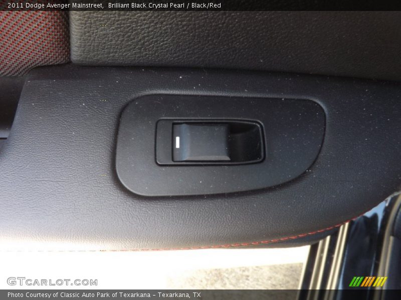 Brilliant Black Crystal Pearl / Black/Red 2011 Dodge Avenger Mainstreet