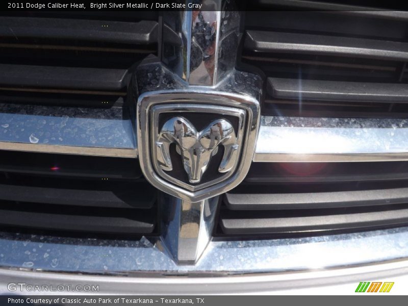 Bright Silver Metallic / Dark Slate Gray 2011 Dodge Caliber Heat