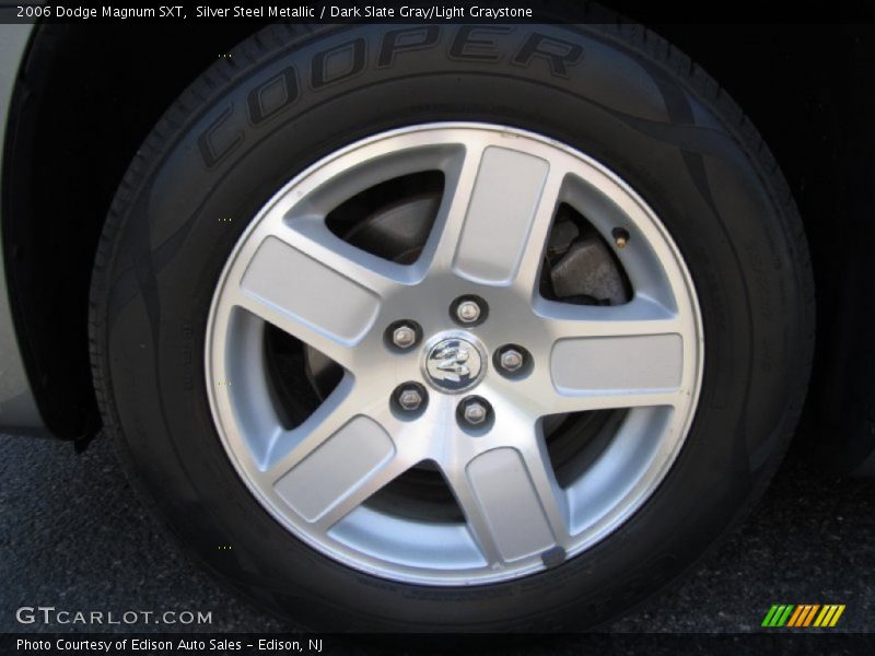 Silver Steel Metallic / Dark Slate Gray/Light Graystone 2006 Dodge Magnum SXT