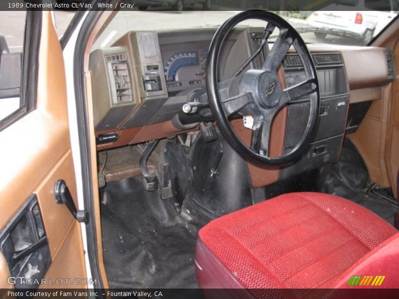 White / Gray 1989 Chevrolet Astro CL Van
