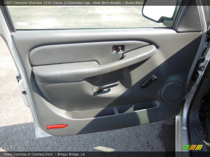 Silver Birch Metallic / Ebony Black 2007 Chevrolet Silverado 1500 Classic LS Extended Cab
