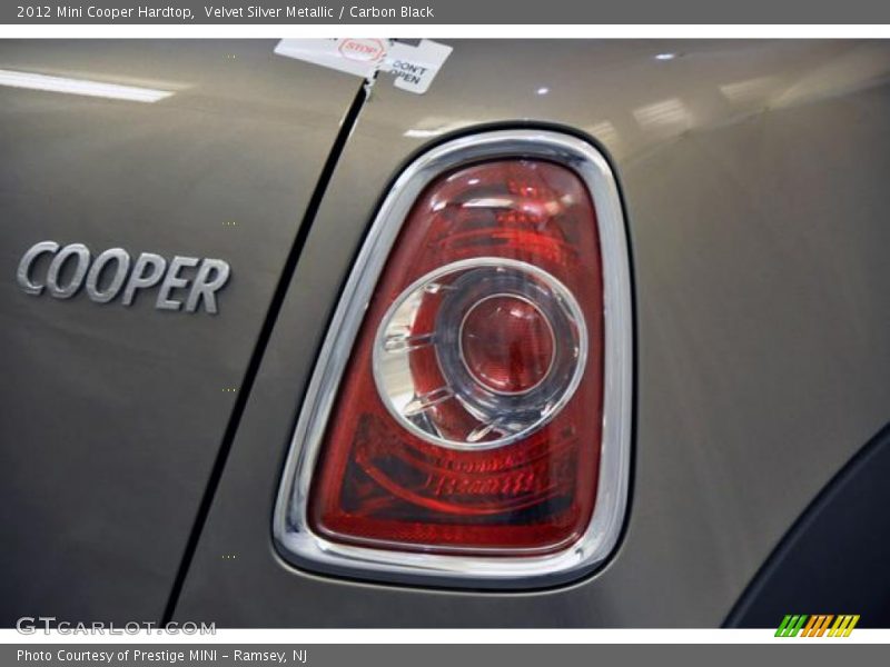Velvet Silver Metallic / Carbon Black 2012 Mini Cooper Hardtop