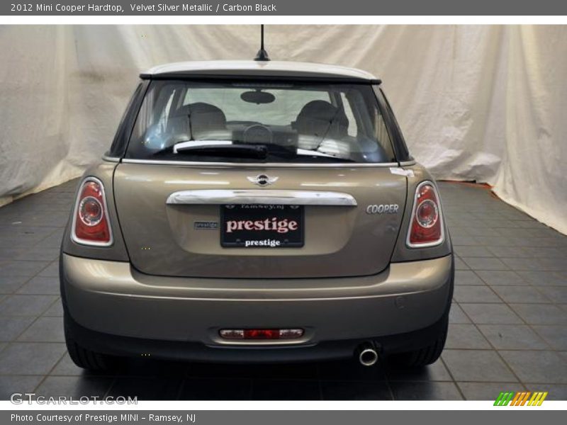 Velvet Silver Metallic / Carbon Black 2012 Mini Cooper Hardtop