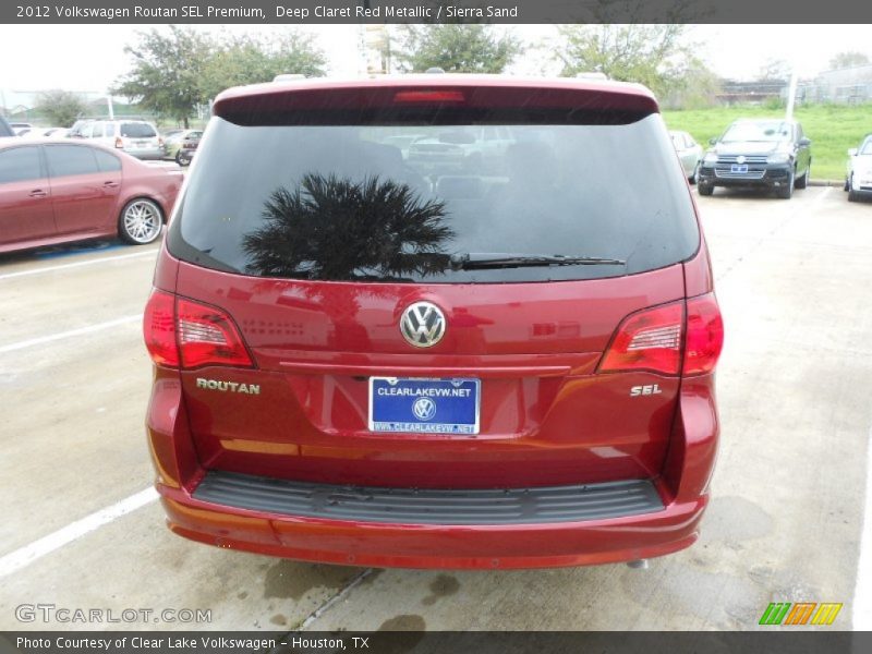 Deep Claret Red Metallic / Sierra Sand 2012 Volkswagen Routan SEL Premium