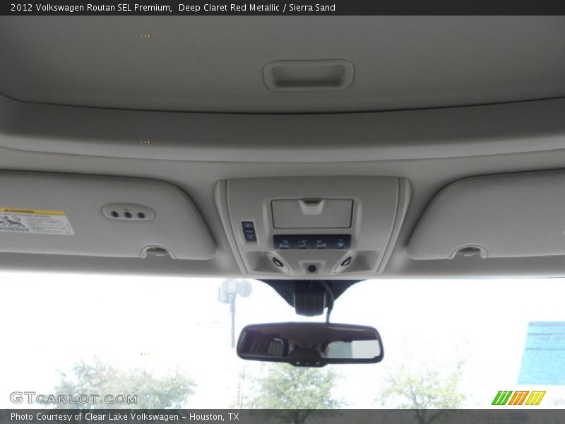 Deep Claret Red Metallic / Sierra Sand 2012 Volkswagen Routan SEL Premium