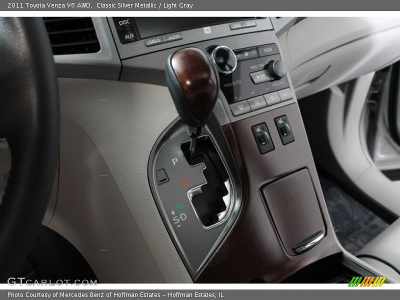 Classic Silver Metallic / Light Gray 2011 Toyota Venza V6 AWD
