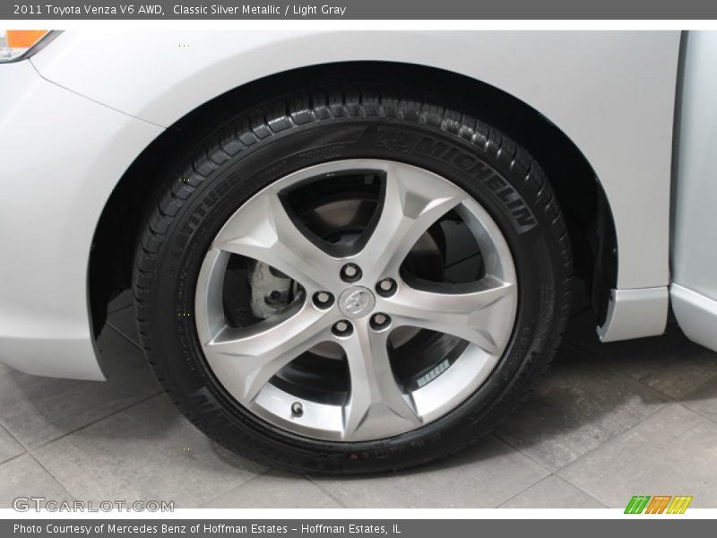 Classic Silver Metallic / Light Gray 2011 Toyota Venza V6 AWD