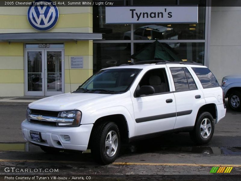 Summit White / Light Gray 2005 Chevrolet TrailBlazer LS 4x4