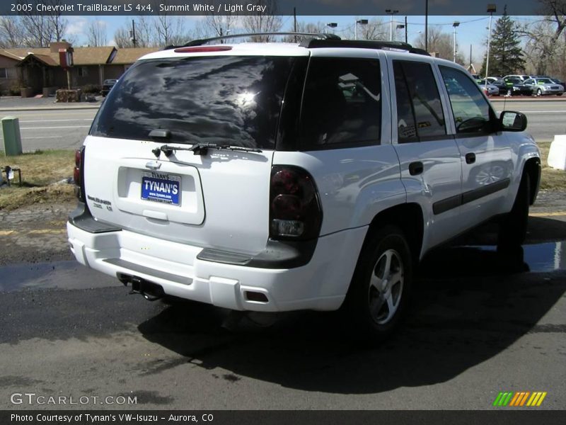 Summit White / Light Gray 2005 Chevrolet TrailBlazer LS 4x4