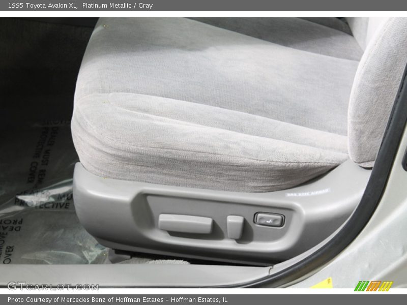 Front Seat of 1995 Avalon XL