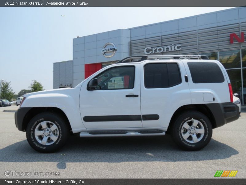 Avalanche White / Gray 2012 Nissan Xterra S