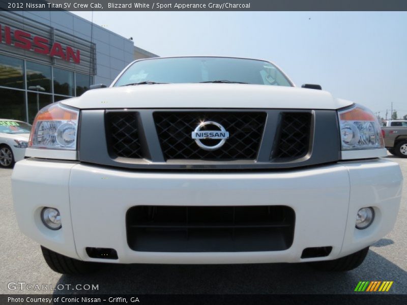 Blizzard White / Sport Apperance Gray/Charcoal 2012 Nissan Titan SV Crew Cab